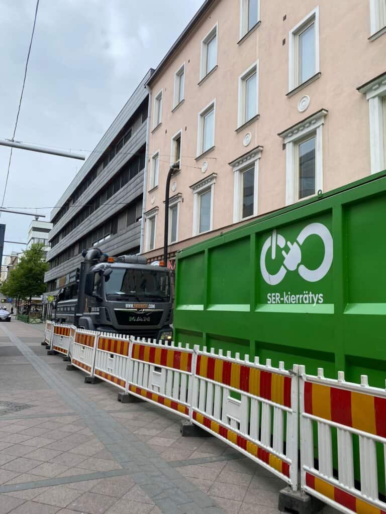 Lecasora kerrostalon välipohjaan Ekoeriste