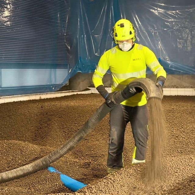 Uima-altaan täyttö lecasoralla Espoo